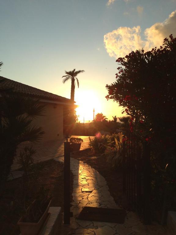 Villa Carlo Resort Marsala Eksteriør billede